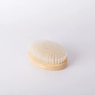 Cepillo Facial Exfoliante de Madera (Sentida Botanica)